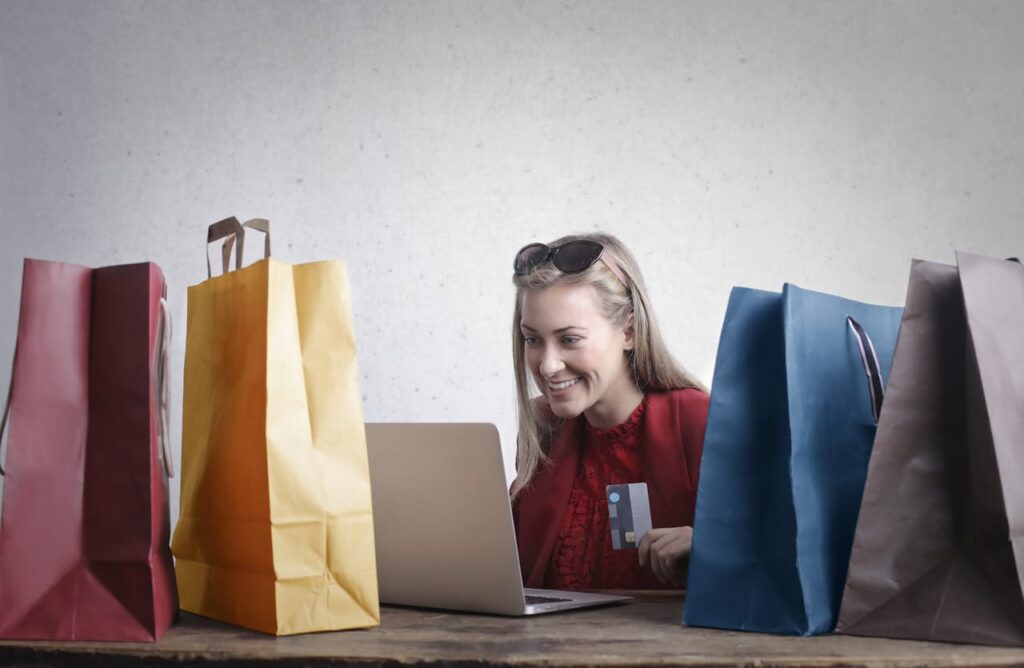 Ilustrasi cara belanja online yang aman